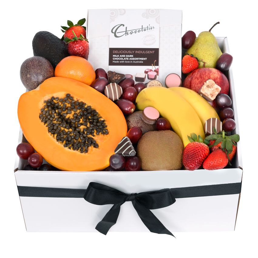 Deluxe Fruit Box with Chocs